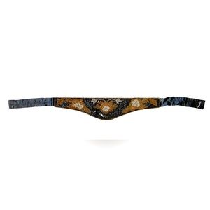 Stunning sequined belt